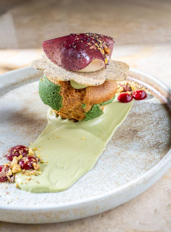 Pistachio choux