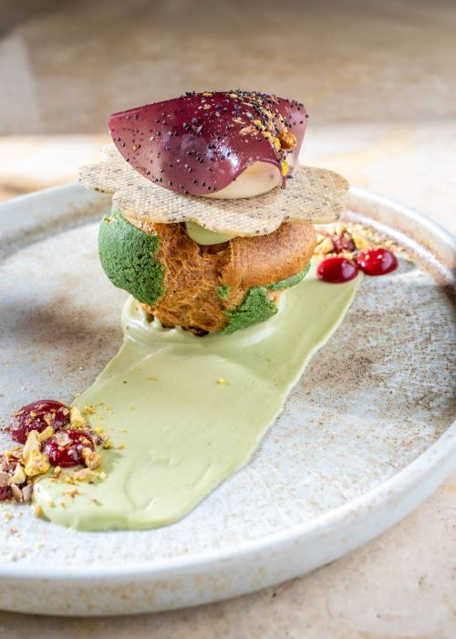Pistachio choux