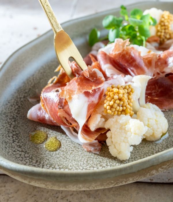 Érlelt Mangalicasonka és Házi Savanyúság